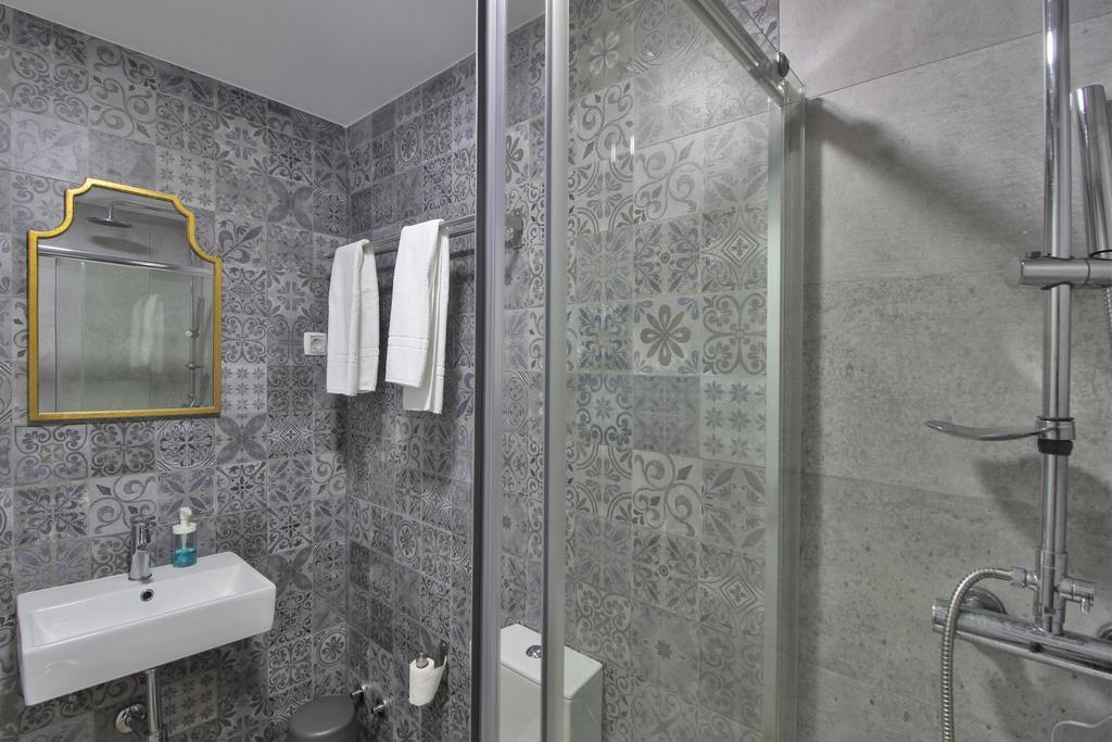 Stay Inn Lisbon Hostel Room photo